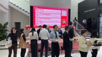 实时弹幕互动大屏幕-思讯互动弹幕系统