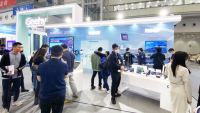 观众抢着参与的展会，原来都偷偷加了这个“料”